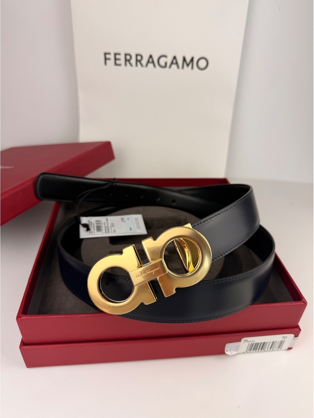 Ferragamo Men’s Reversible Leather Belt Gift Set Black Navy Adjustable Size 115 - Picture 6 of 12